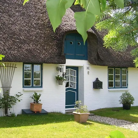 Holiday home Kaetnerhaus Nordsee Langenhorn